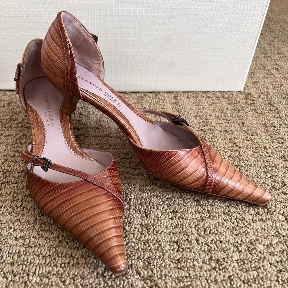 Kenneth Cole Brown Heels with Pleated Toe Design - Made in Italy